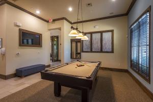 Apartments-in-Northwest-Houston-Texas-Clubhouse-Pool-Table