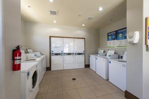 Apartments-in-Northwest-Houston-Texas-Community-Laundry-Center