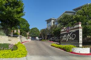 Apartments-in-Northwest-San-Antonio, TX-Community-Entrance-with-Sign