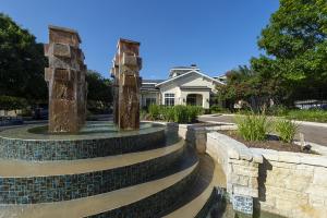 Apartments-in-Northwest-San-Antonio, TX-Fountain-Outside-Leasing-Center