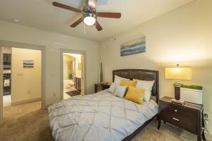 One-Bedroom-Apartments-in-Northwest-San-Antonio, TX -Model-Bedroom